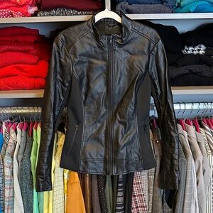 R D Style black mixed media 2 zipper pocket jacket size S